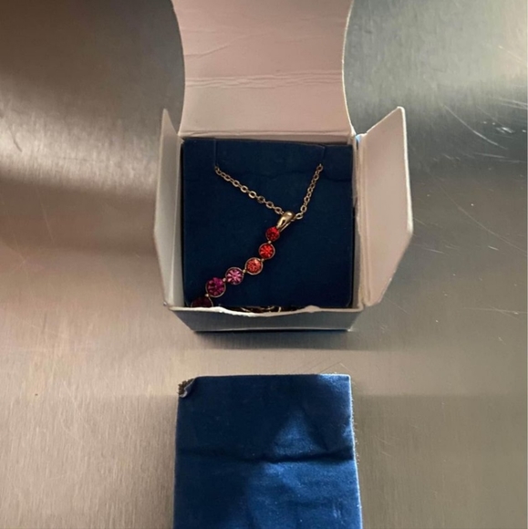 Necklace - Picture 3 of 3